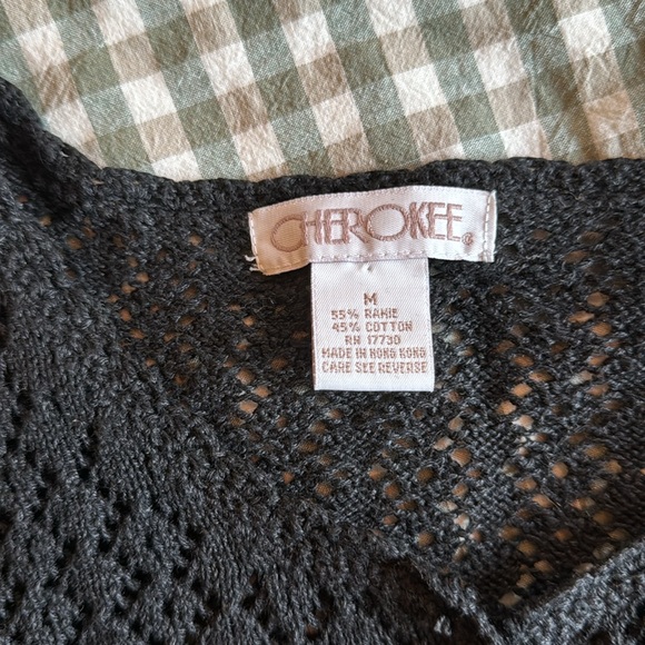 Sweet vintage Cherokee sweater - Picture 2 of 2